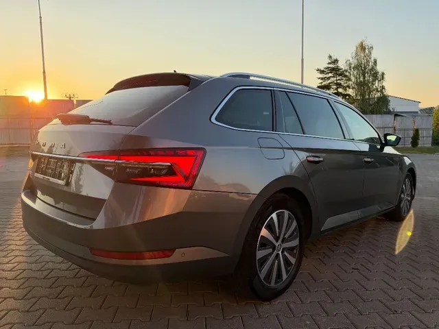 Skoda Superb 2023 photo 4