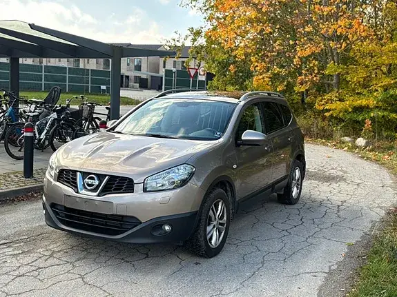 Nissan Qashqai+2 2011 photo 2