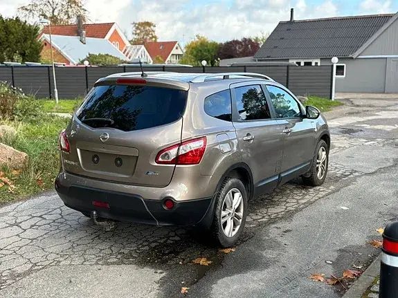 Nissan Qashqai+2 2011 photo 4