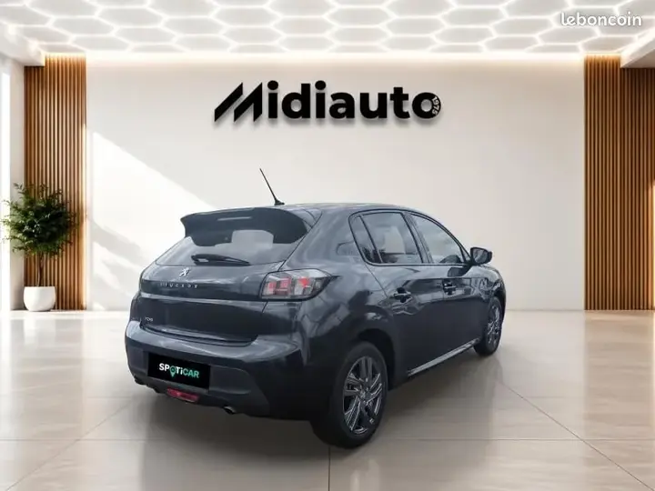 Peugeot 208 2021 photo 3