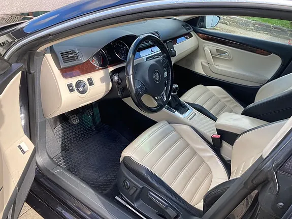 Volkswagen Passat Cc 2010 photo 4