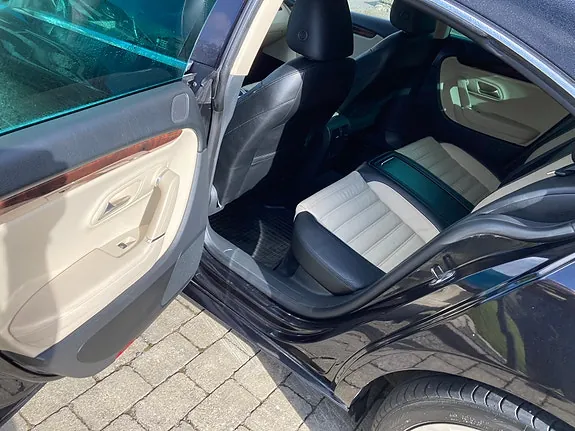 Volkswagen Passat Cc 2010 photo 5