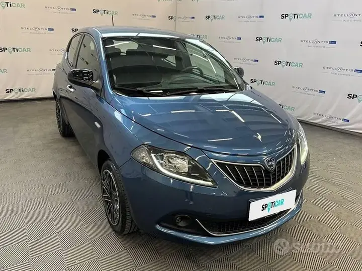Lancia Ypsilon 2023 photo 5
