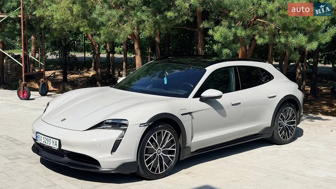 Porsche Taycan Cross Turismo 2021 photo 2