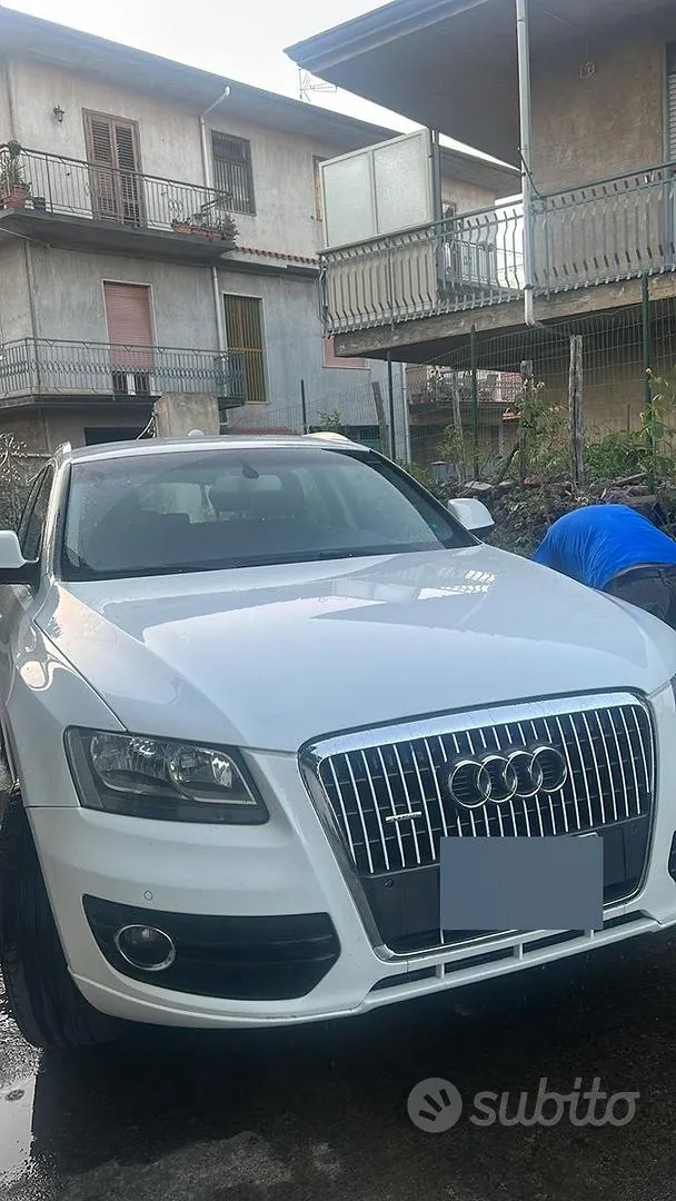 Audi Q5 2010 photo 2