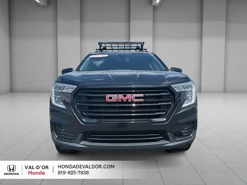 GMC Terrain 2024 photo 2