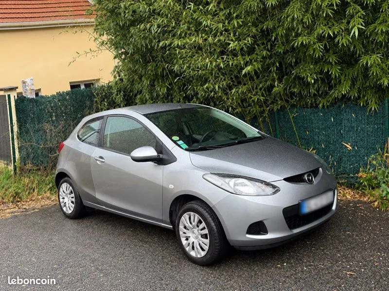 Mazda 2