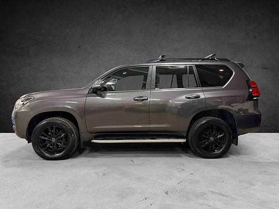 Toyota Land Cruiser 2023 photo 5