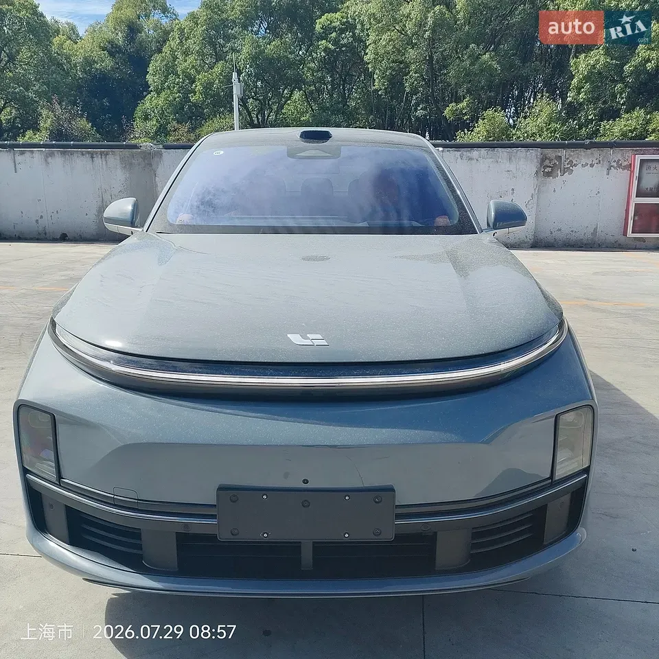 Li Auto L7 2025 photo 2