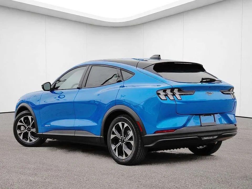 Ford Mustang Mach-E 2026 photo 5