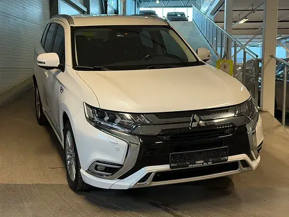 Mitsubishi Outlander 2020 photo 3