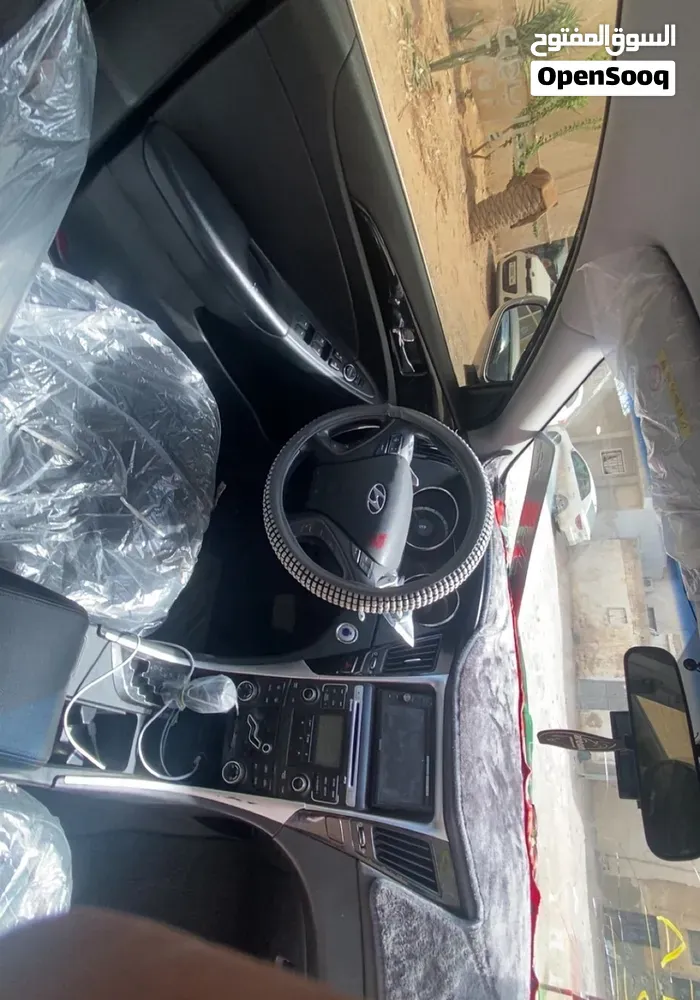 Hyundai Sonata 2012 photo 4