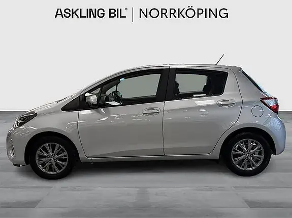 Toyota Yaris 2017 photo 3