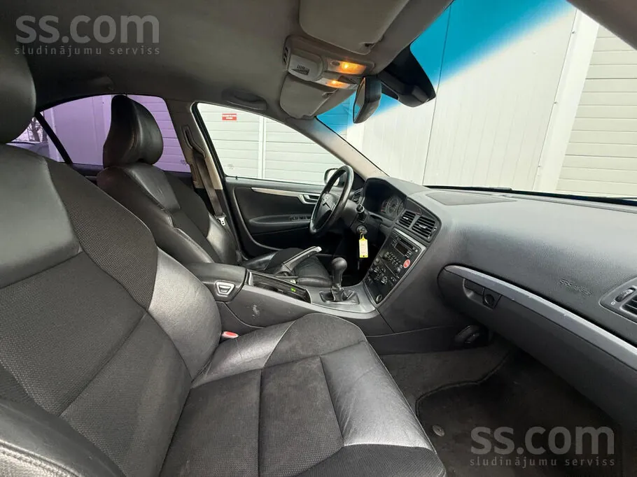 Volvo S60 2008 photo 5