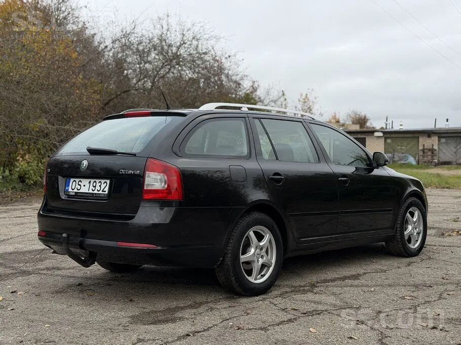 Skoda Octavia 2009 photo 4