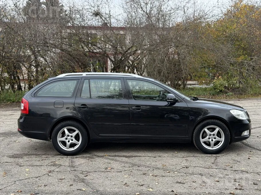 Skoda Octavia 2009 photo 5