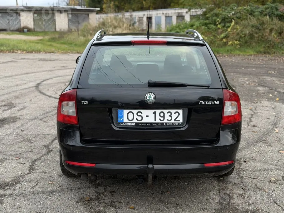 Skoda Octavia 2009 photo 3