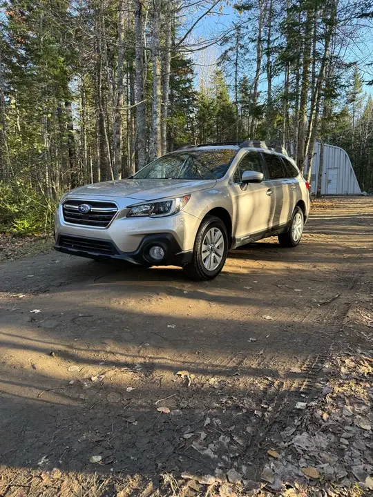Subaru Outback 2018 photo 2