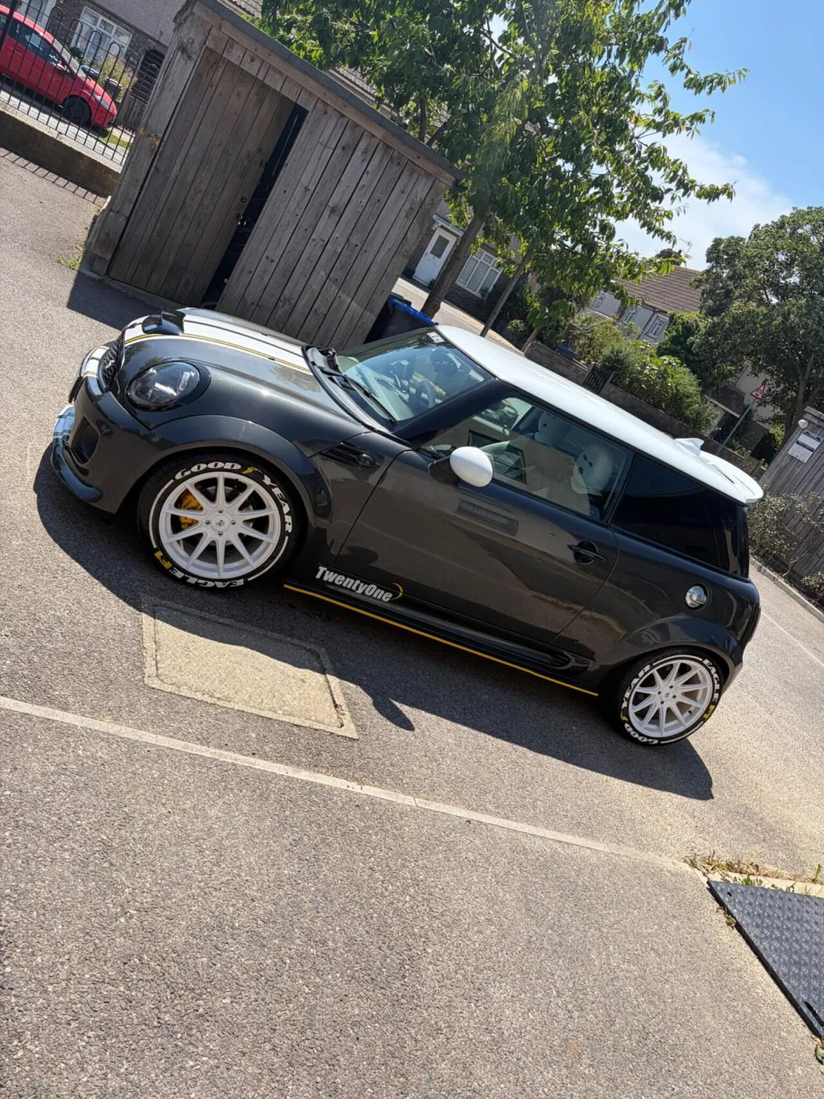 Mini Hatch 2013 photo 2