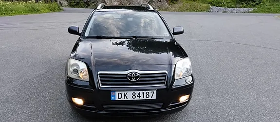 Toyota Avensis 2004 photo 3