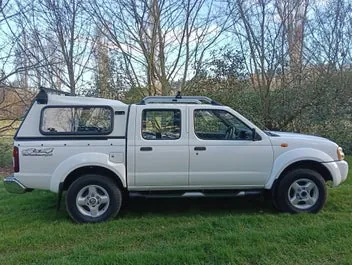 Nissan Navara 2004 photo 2