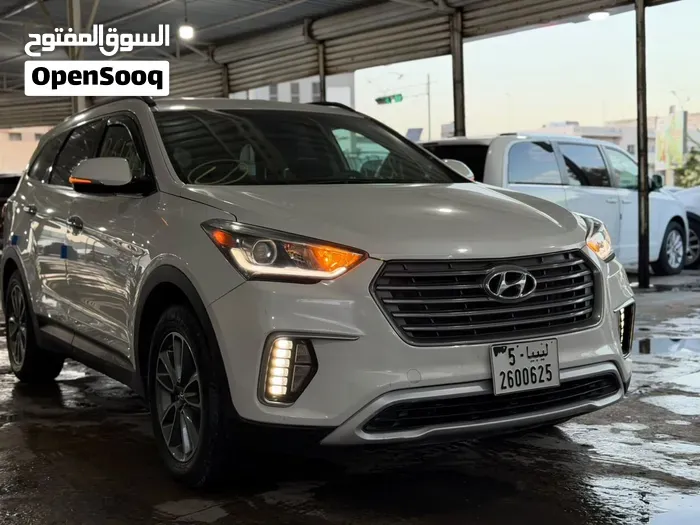 Hyundai Santa Fe 2018 photo 3