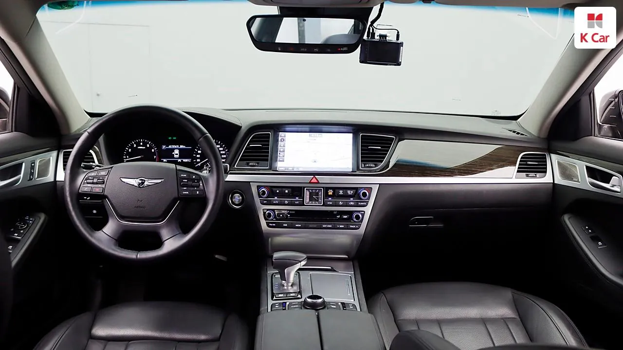 Genesis G80 2018 photo 5