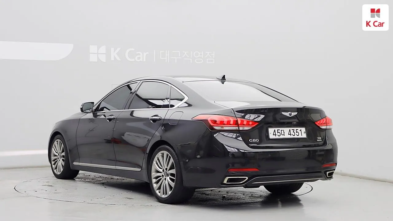 Genesis G80 2018 photo 4