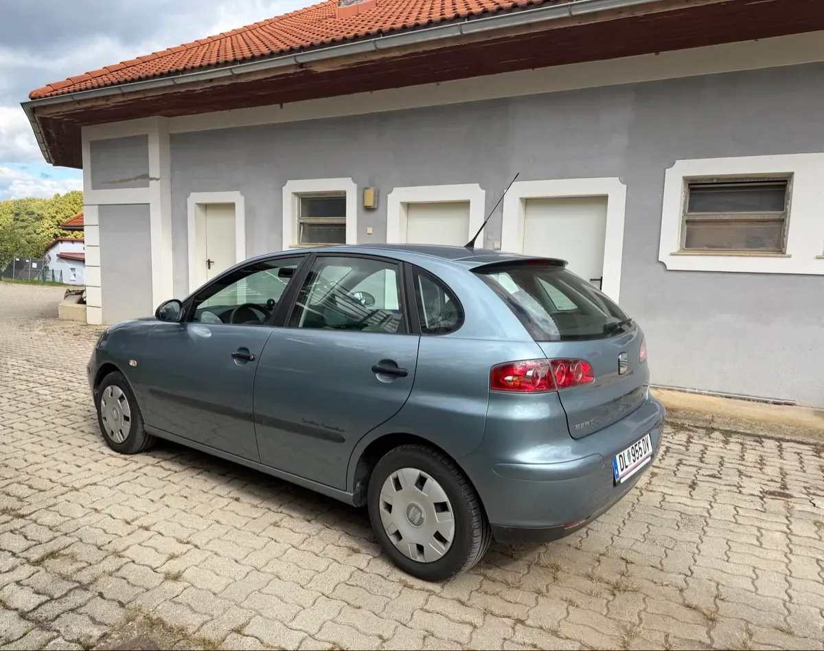 Seat Ibiza 2005 photo 3