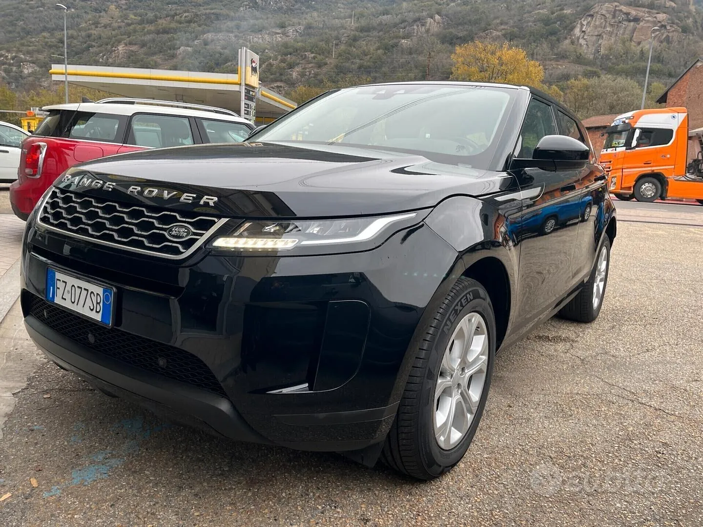 Land Rover Range Rover Evoque 2019 photo 2