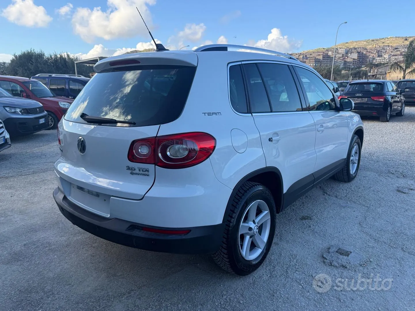 Volkswagen Tiguan 2010 photo 4