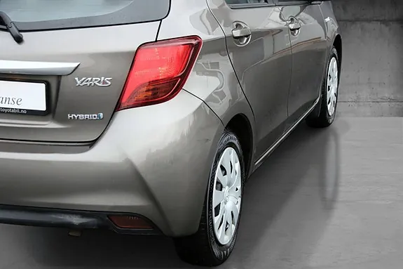 Toyota Yaris 2016 photo 5