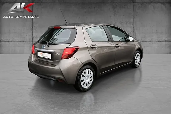 Toyota Yaris 2016 photo 4