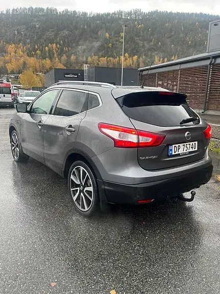 Nissan Qashqai 2015 photo 2