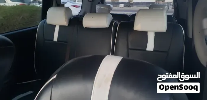 Toyota Voxy 2011 photo 3