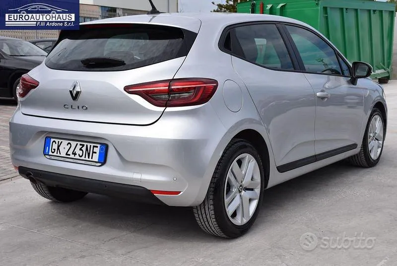 Renault Clio 2022 photo 4