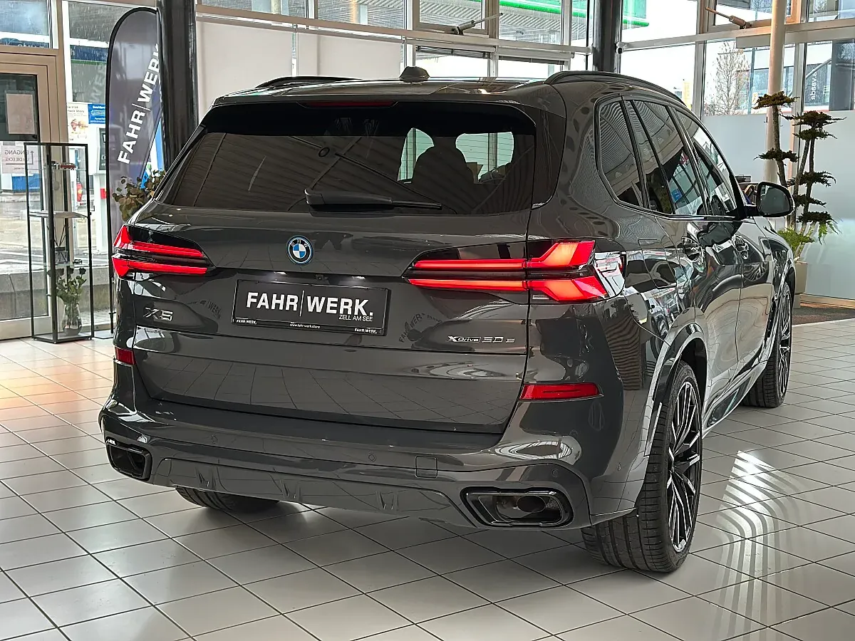 BMW X5 2025 photo 2