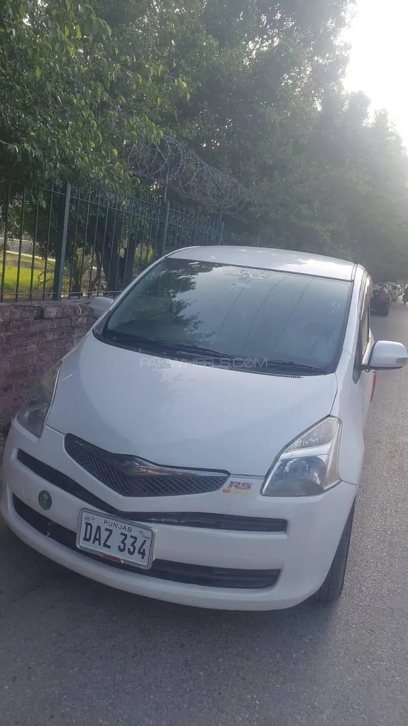 Toyota Ractis