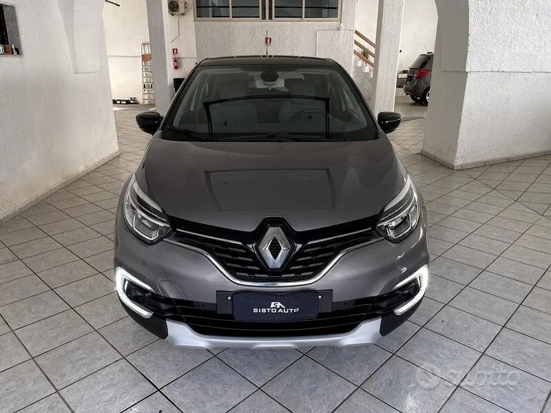 Renault Captur 2018 photo 2