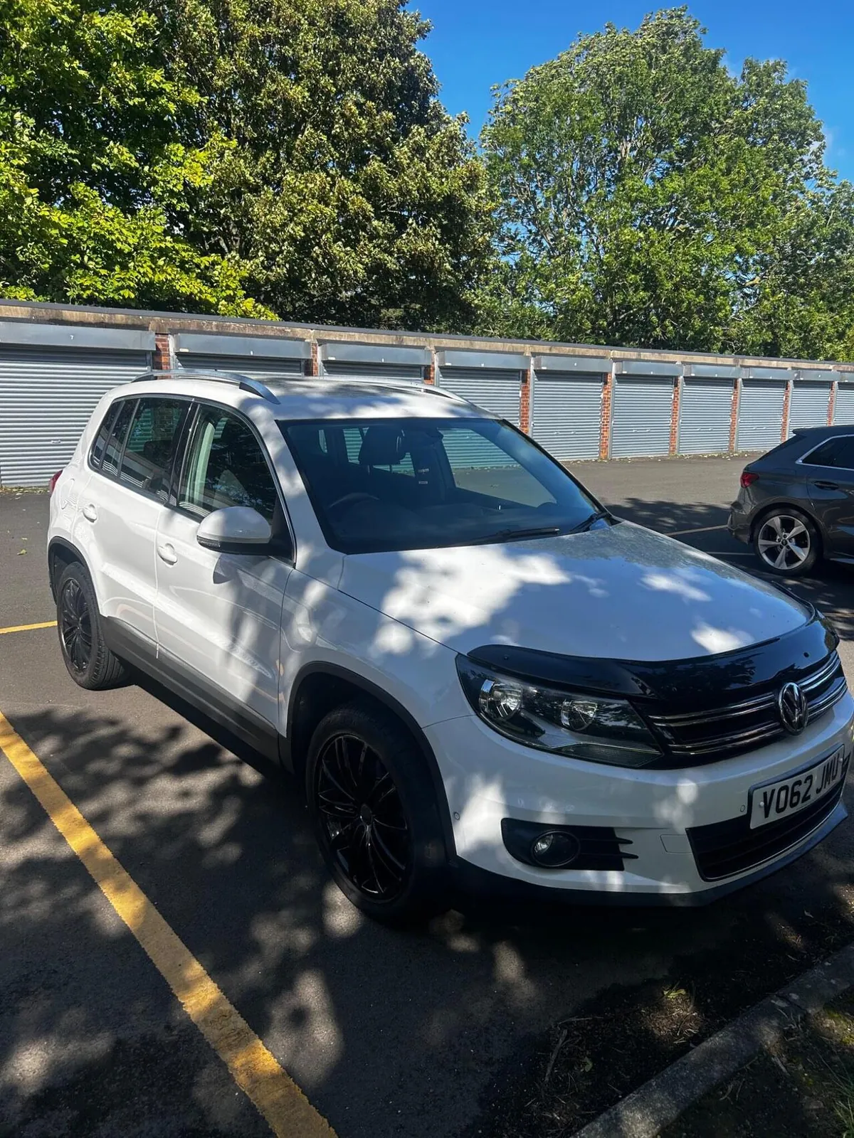 Volkswagen Tiguan 2012 photo 2