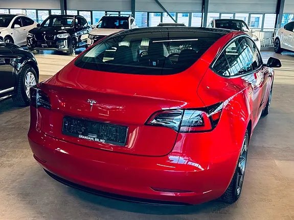 Tesla Model 3 2021 photo 4