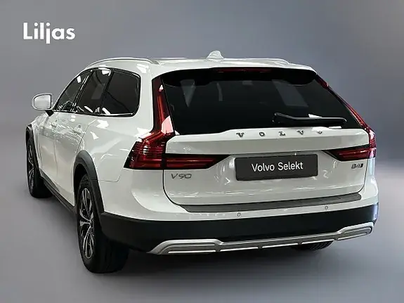 Volvo V90 Cross Country 2022 photo 5