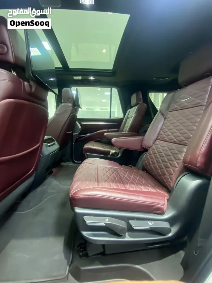 Cadillac Escalade 2025 photo 2