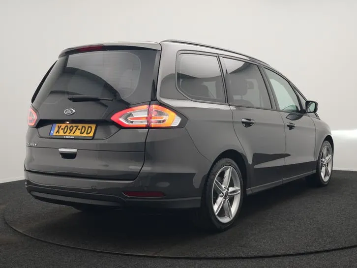 Ford Galaxy 2016 photo 3