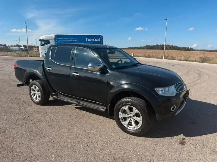 Mitsubishi L200