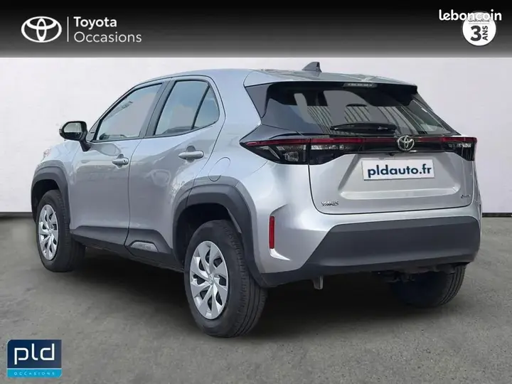 Toyota Yaris Cross 2025 photo 2