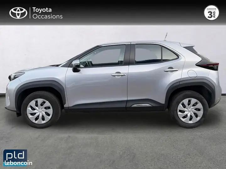 Toyota Yaris Cross 2025 photo 3