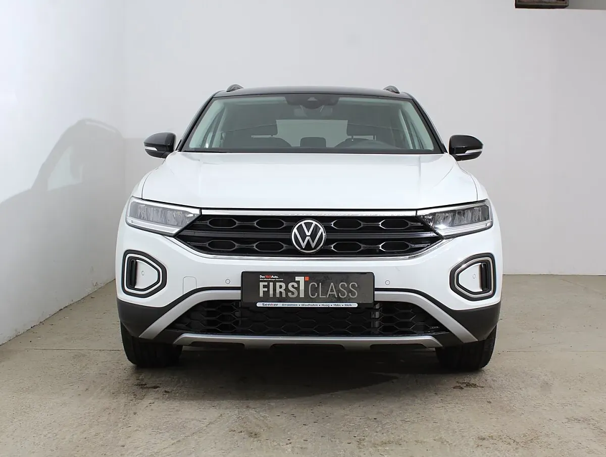 Volkswagen T-Roc 2026 photo 2