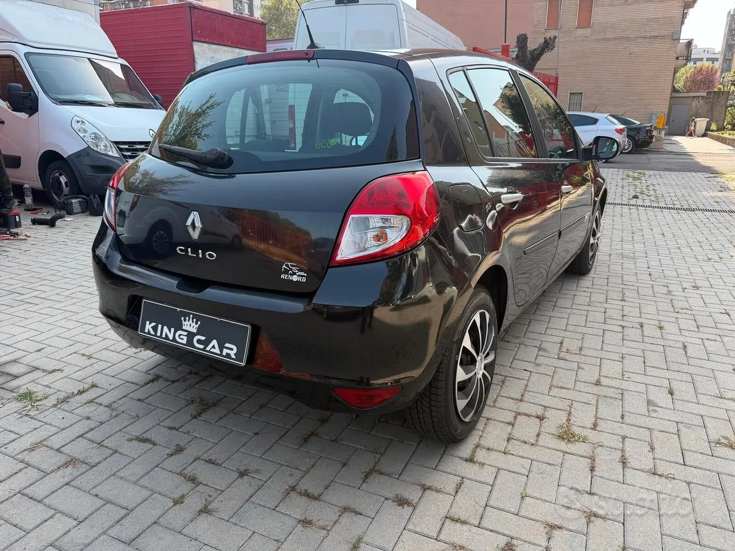 Renault Clio 2010 photo 5