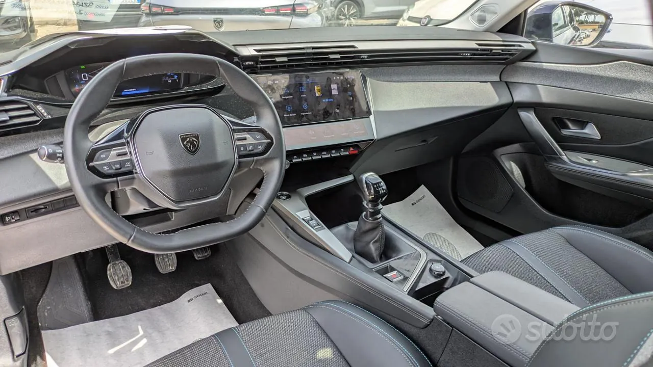 Peugeot 308 2024 photo 3